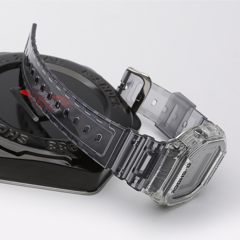  серые часы Casio G-Shock DW-5600SK-1ER - цена, описание, фото 4